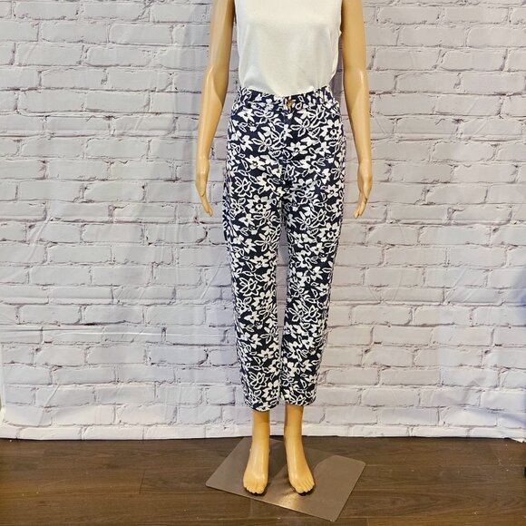 BANANA REPUBLIC, boyfriend cut blue and white floral jeans - Picture 3 of 8